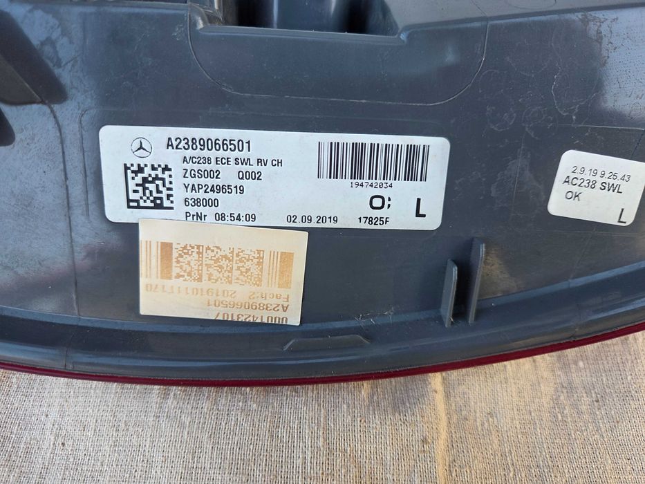 Mercedes E Klasa coupe A238 Lampa lewa Led Europa