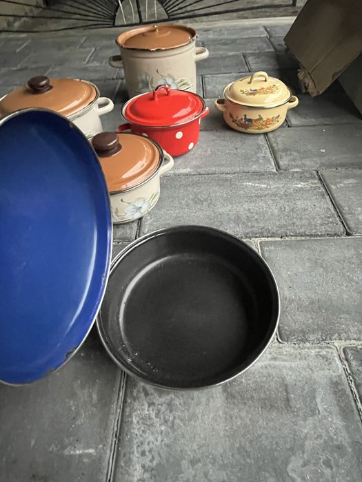 Продам каструлі