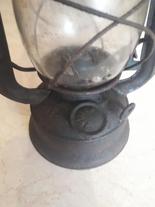 Stara lampa naftowa Jupiter 1