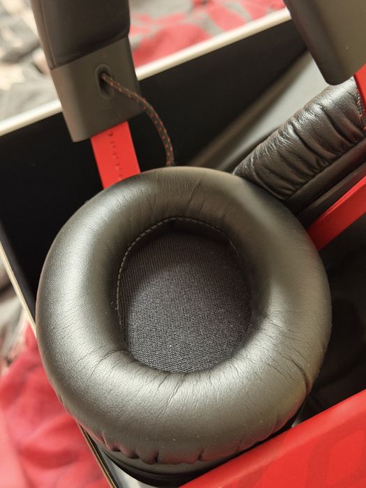 Беспроводные  наушники HyperX Cloud II