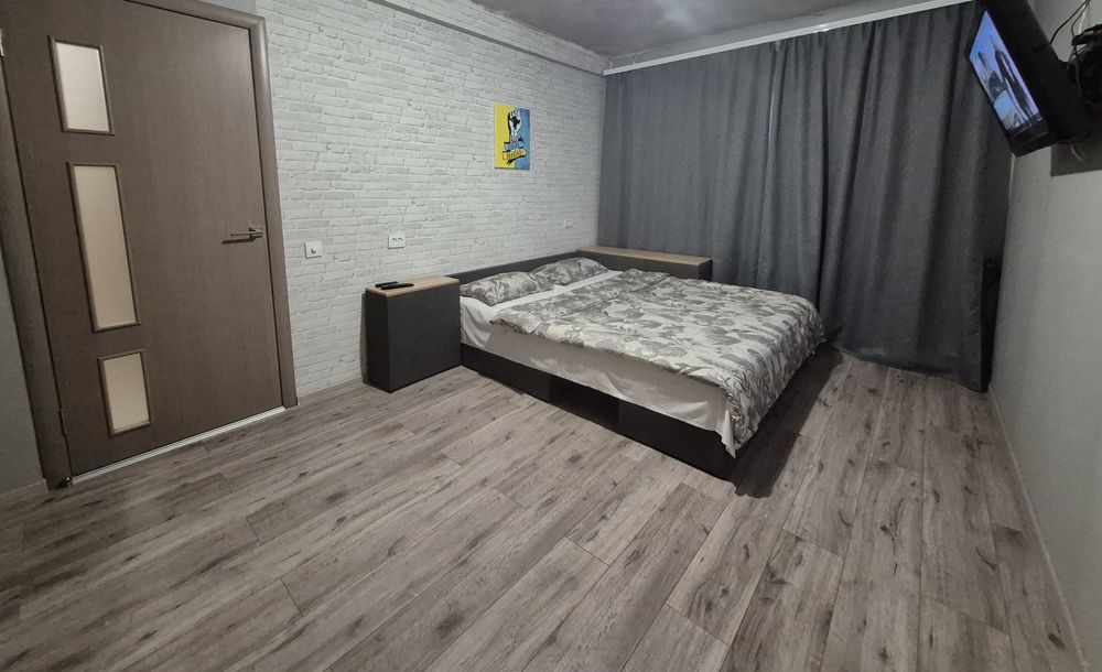 Сдам 1.о ком. квартиру по суточно 700гр.