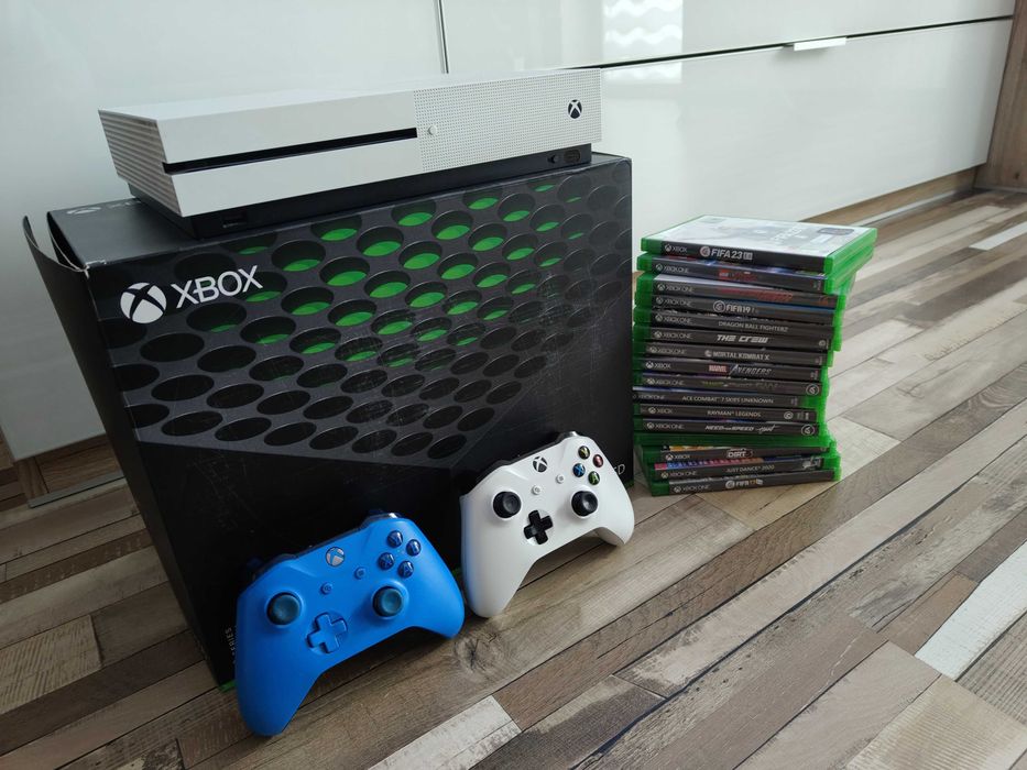 SPRZEDAM OKAZJA ! XBOX ONE - S, 2 pady + gry