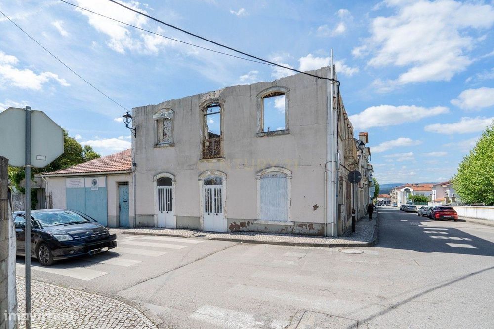 Casa em Ruínas na Lousã - Oportunidade Única de Investimento — Lousã E Vilarinho, Coimbra