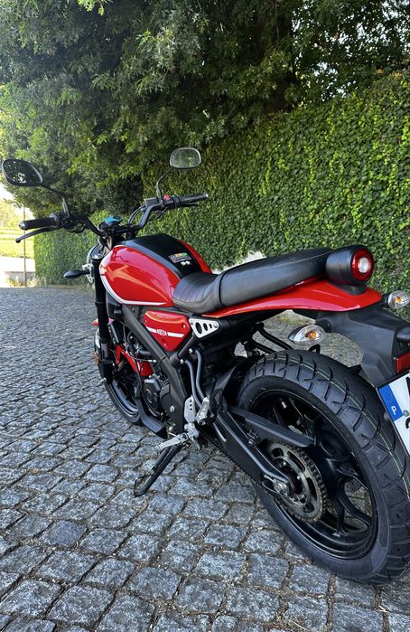 Yamaha  XSR  125