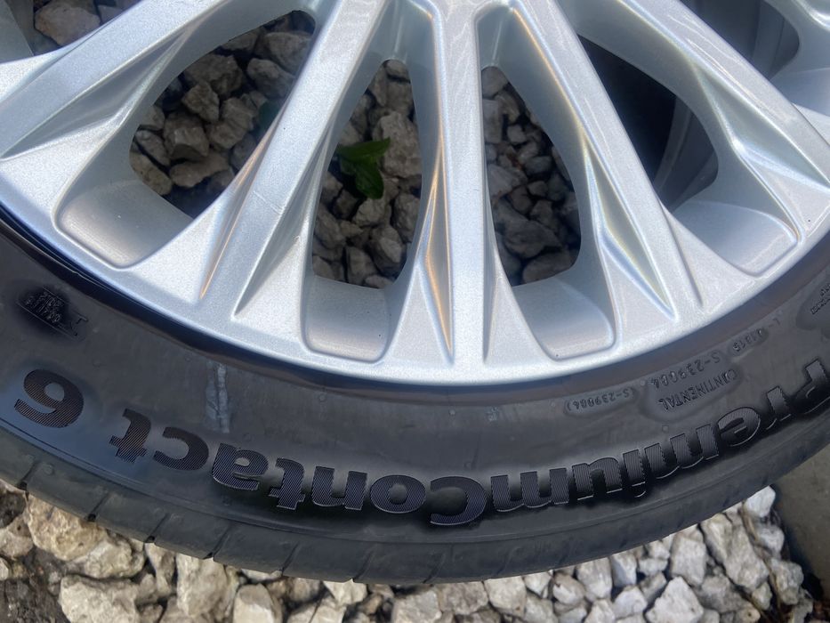 Alufelgi orginalne Ford 17-5x108 z oponami letnimi