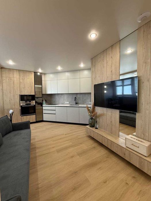 Оренда дизайнерської квартири "Kyiv Sky".  Перше поселення!