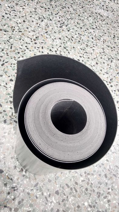 Листовий пластик для каркасів сумок і валіз.