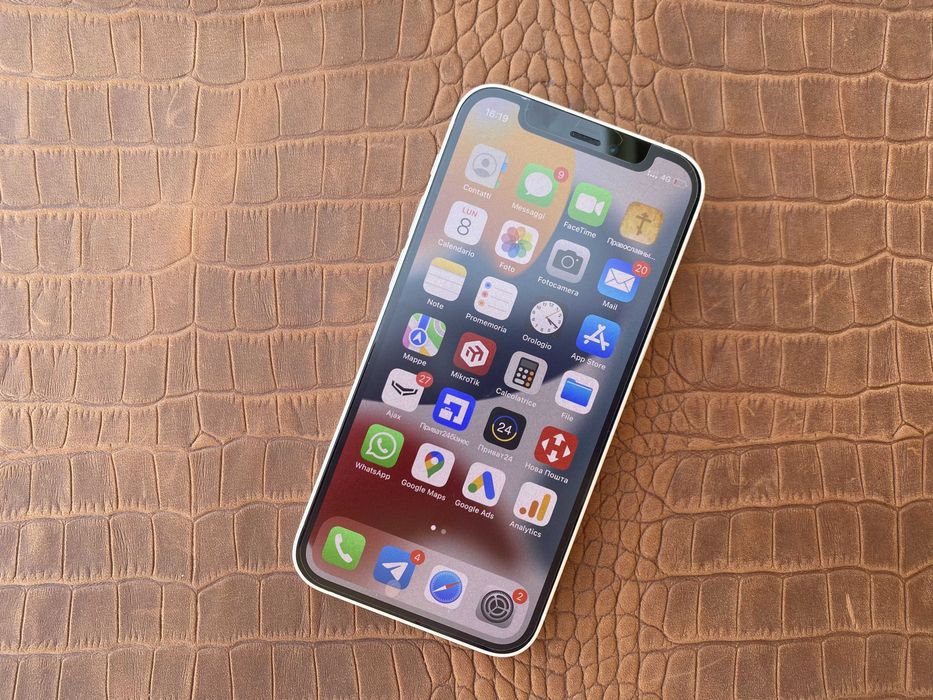 iPhone 12 mini - 64ГБ в ідеальному стані (white)