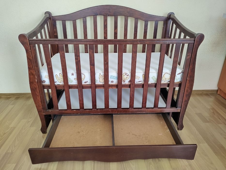 Дитяче ліжечко маятник