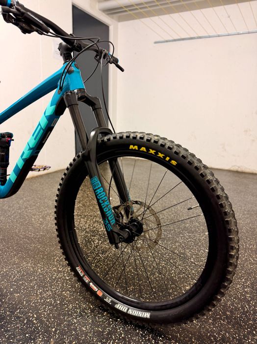 Trek Remedy 7 •  S | 27,5 • 2021 • RS Deluxe • Sram GX • Bontrager •