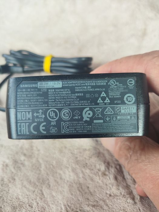 Оригінальний блок живлення Samsung (mod:A4819)48W/19V-2,53A