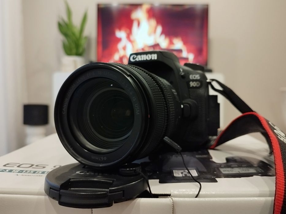 Canon 90 D+obiektyw 18-135 IS USM