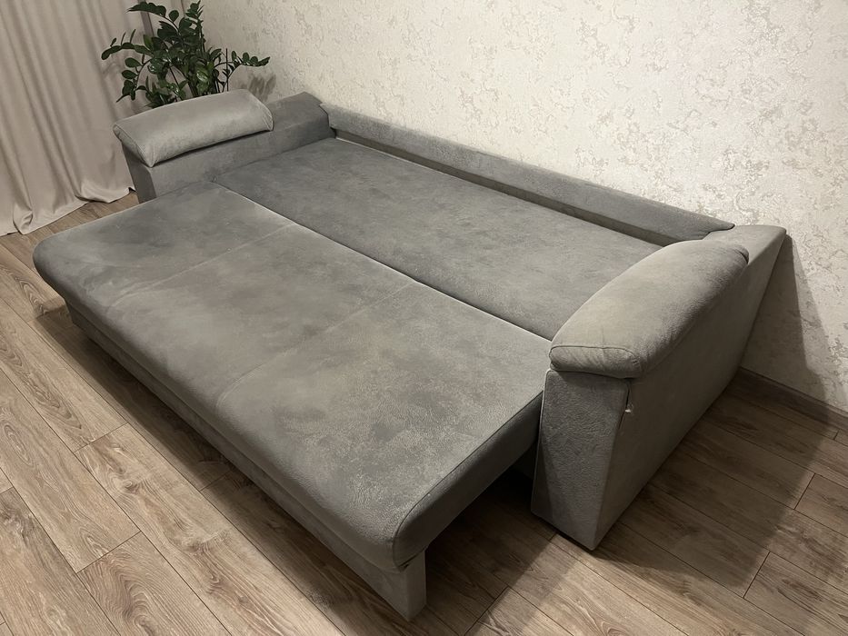 Продам диван бувший у використанні.