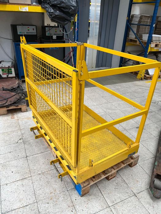 Gaiola de segurança para trabalho em altura