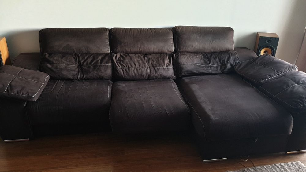 Sofa chaise longue   .