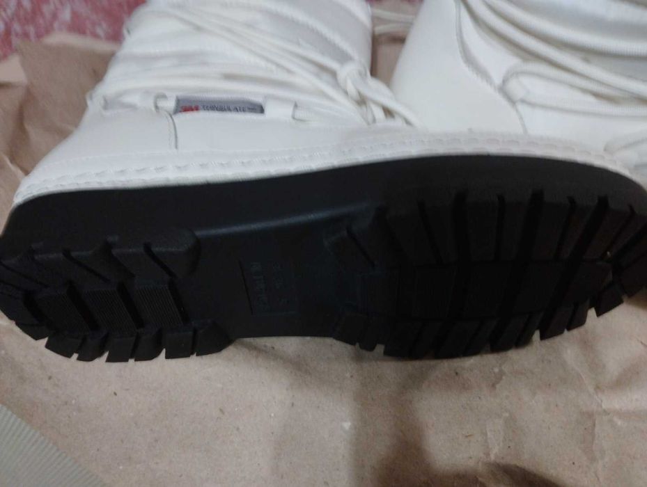 Жіночі чоботи  білі PRIMARK