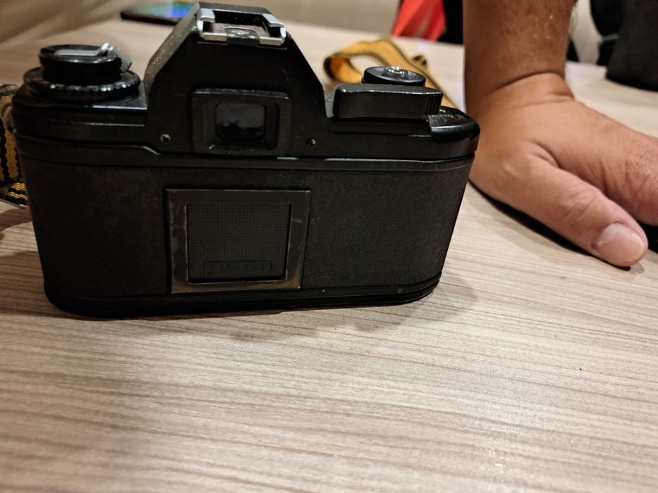 Vendo nikon em + Nikon Series E 50mm f/1.8