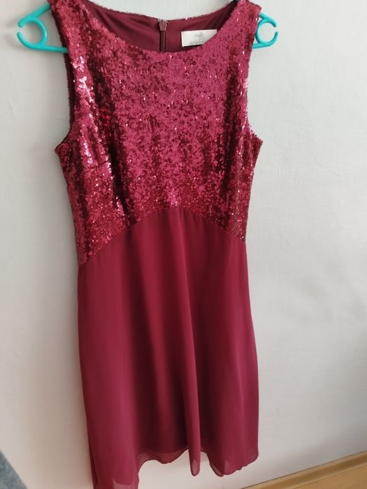 Elegancka sukienka cekiny