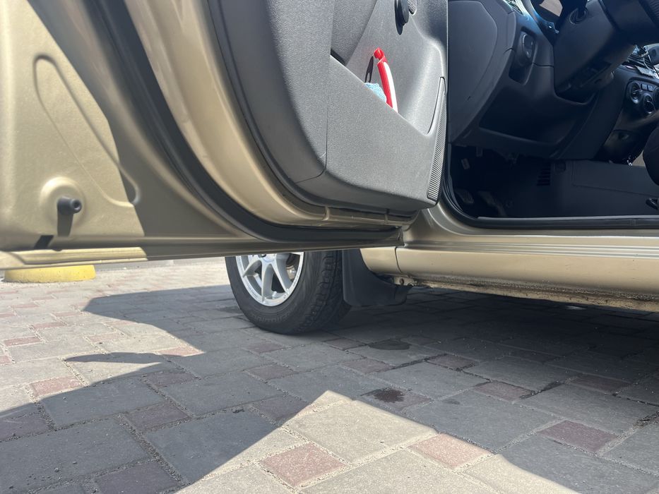 Продам автомобіль  Kia rio 2