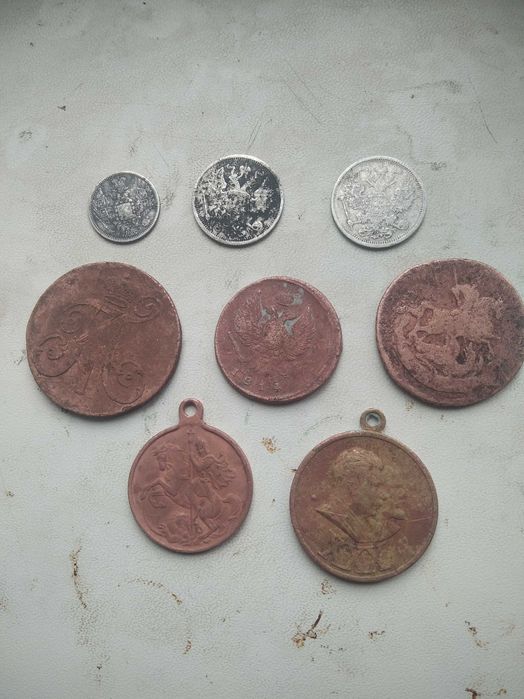 Продам монеты старые