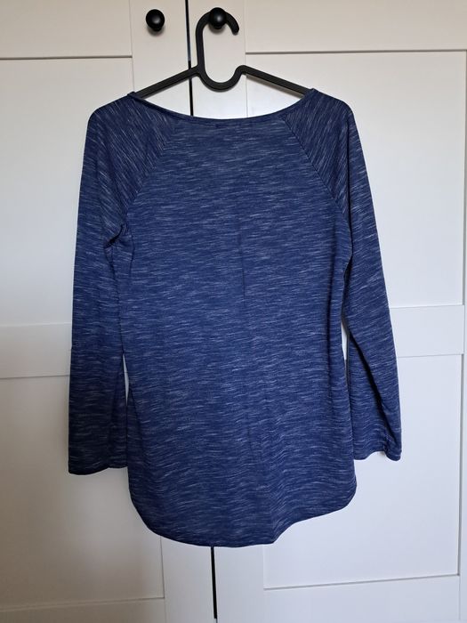 Przewiewna bluzka, Atmosphere