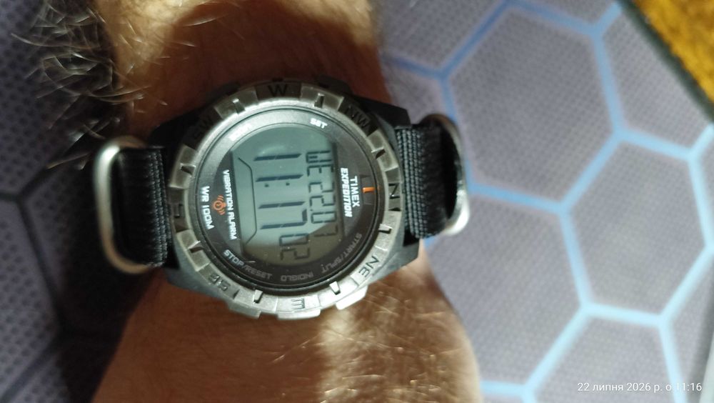 Спортивний годинник Timex Expedition T49851 (Vibration Alarm, WR100m, Б/в)