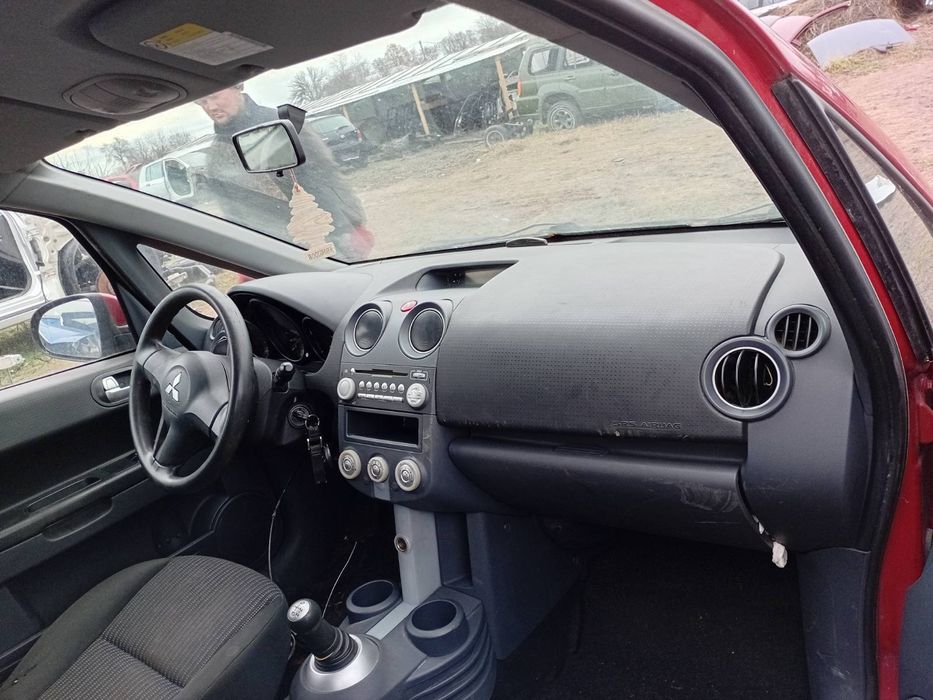 Розбірка Мітсубісі Кошти Colt 2007 автомат