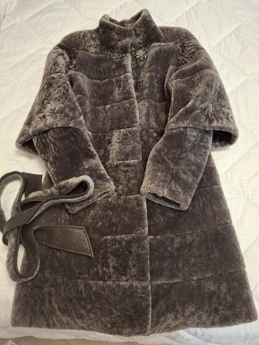 Шуба мутонова,  срібляста