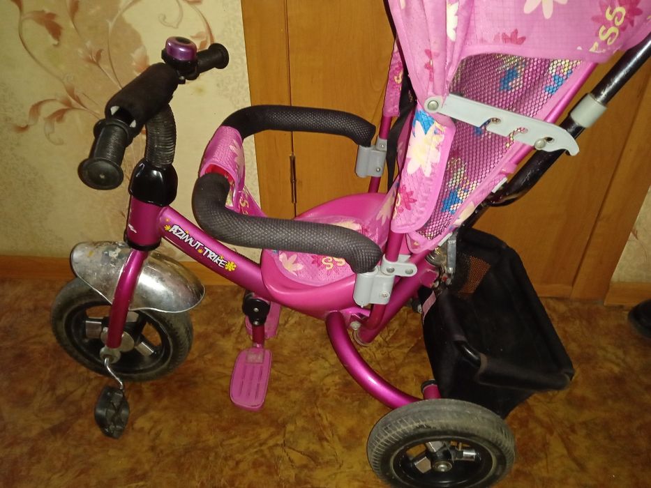 Велосипед з батьківською ручкою