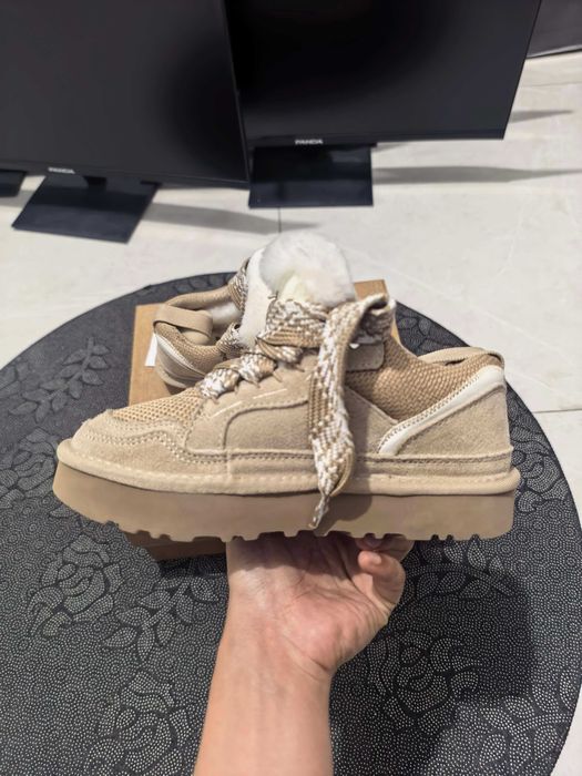 UGG Lowmel  r.38