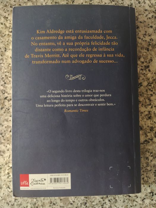 Livro de Jude Deveraux Estranhos ao luar
