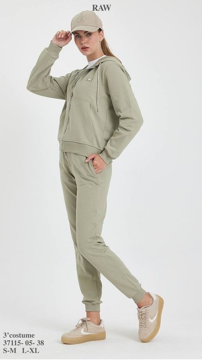 Костюм трійка Raw