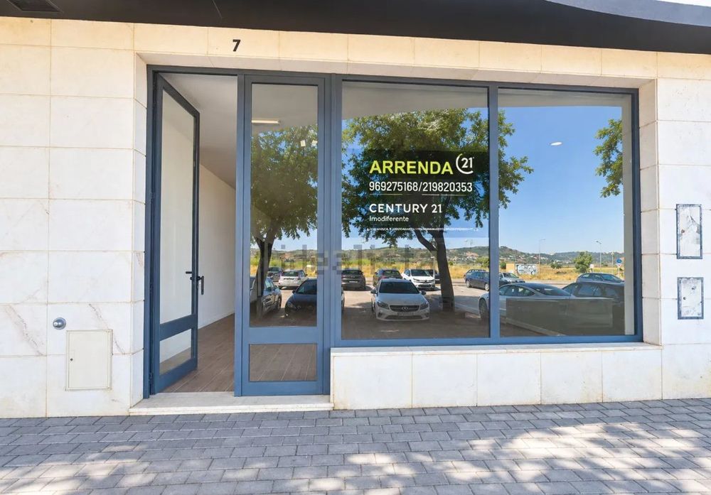Espaço comercial, Construia aqui o seu negocio de sucesso