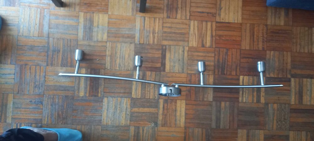 Candeeiro 4 focos de tecto