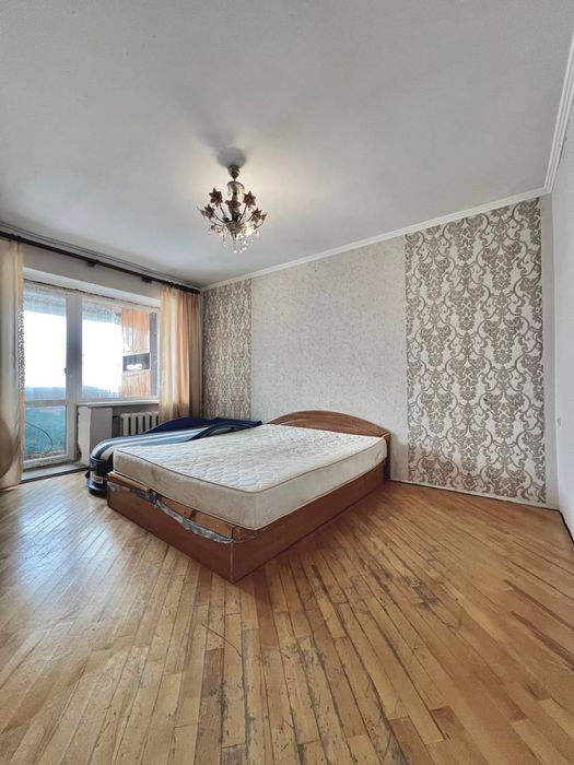 Продаж 3-кімнатної квартири 76 м² + горище, Пустомити, 2 / 2 поверх