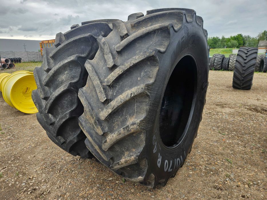 Opony 710/70R42 Mitas SVT