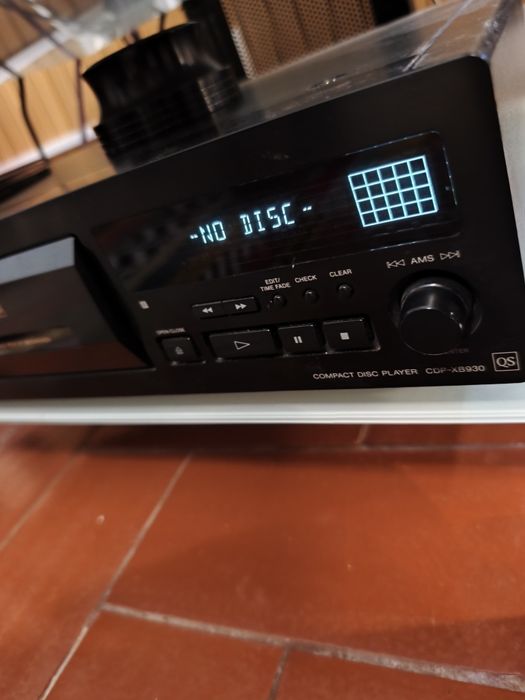 Leitor de CD Sony CDP XB 930 QS