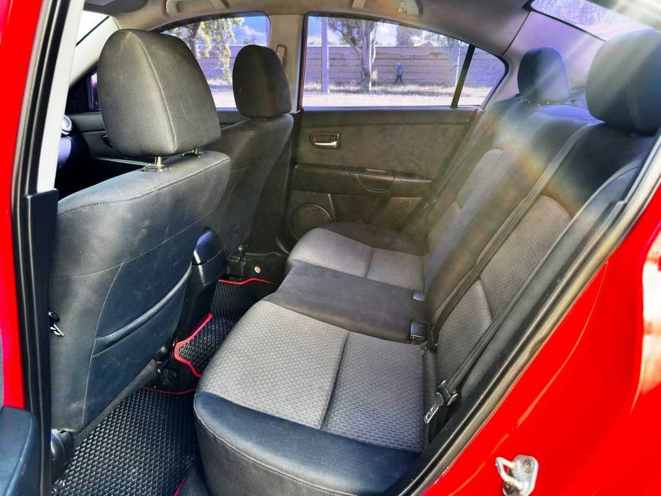 Mazda 3 sedan Автомат