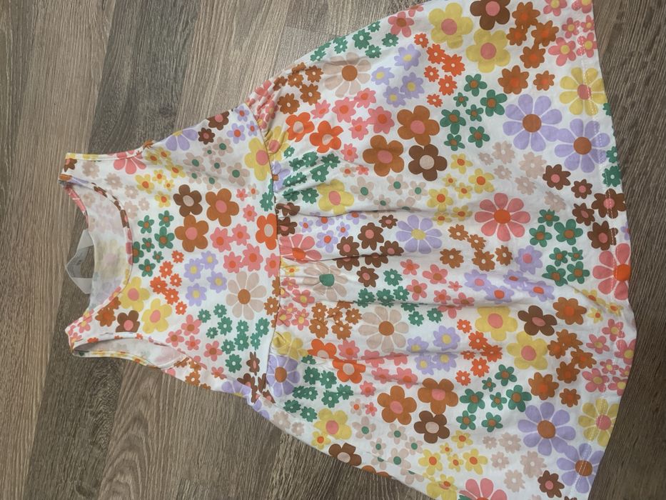 Сукня для дівчинки