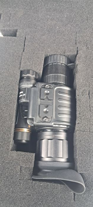 PVS Монокуляр нічного бачення NRP RM2021 кріпиться на шолом