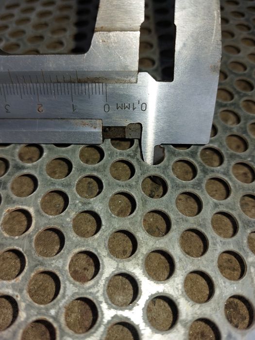Сито решето перфарований лист пектус 1410 на 710 отвір 8мм
