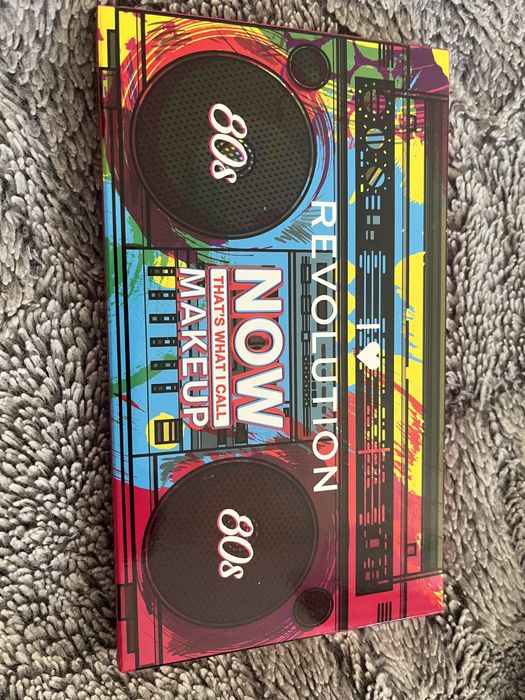 Revolution 27 Zestaw Cieni Now That's I Call 80s paleta