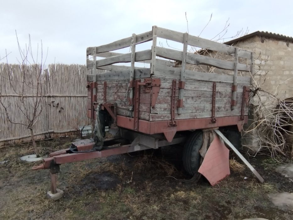 Трактор т-25 з причепом