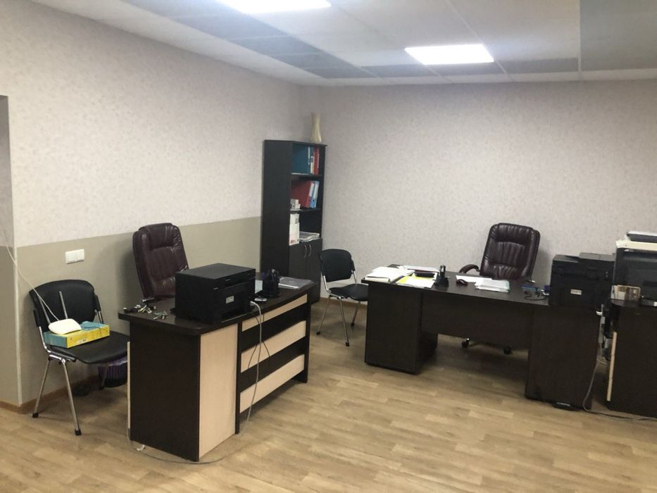 Офісне приміщення, офіс , комерційна нерухомість