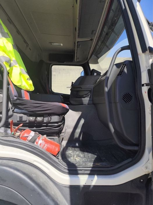 Volvo FMX 8x4 com Bascula