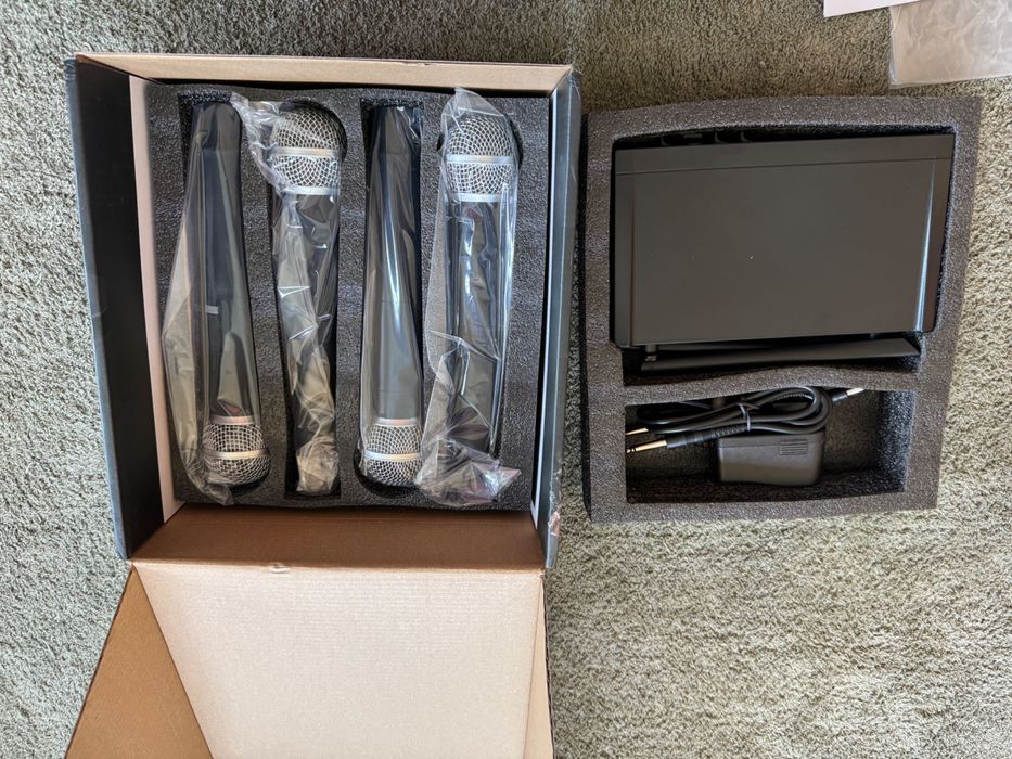 Microfone karaoke sistema de 4 mics ( urgente )