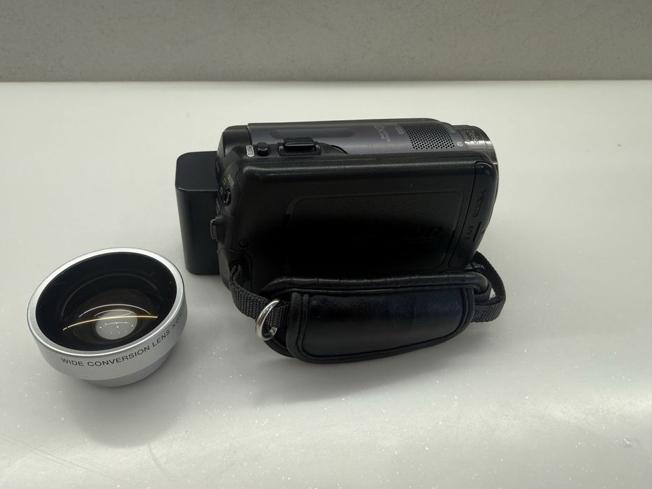 Видеокамера Sony HDR XR-100E 80 gb + широкоугольный объектив Sony