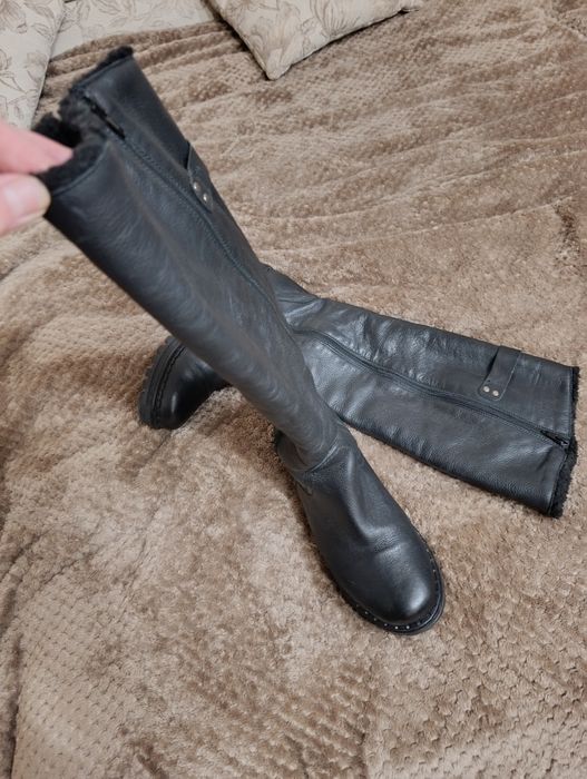 Сапоги жіночи шкіряні  39 р