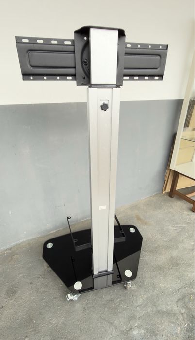 Stojak na kółkach do telewizora 94,0 cm 37" - 177,8 cm 70"