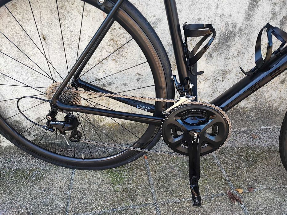 Bicicleta de estrada TREK